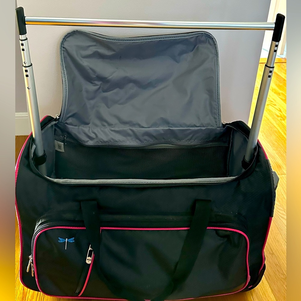 Rolling Dance bag with adjustable garmet rack